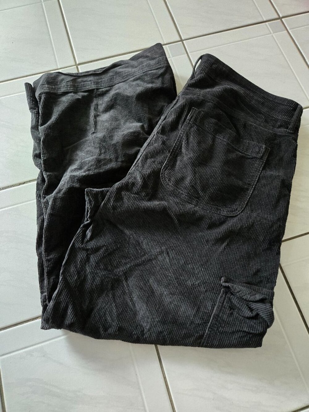 American Eagle Cargo Corduroy Pants Black 18